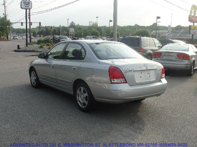 Hyundai Elantra FWD 4dr Sport Sedan