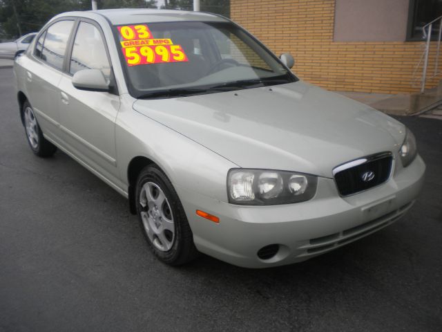 Hyundai Elantra 2003 photo 3