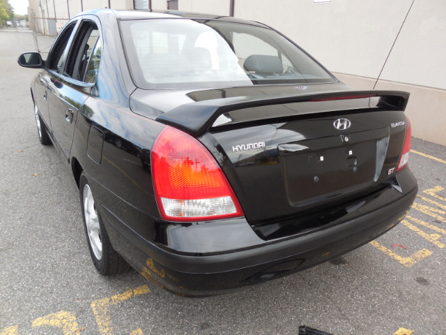 Hyundai Elantra 2003 photo 2