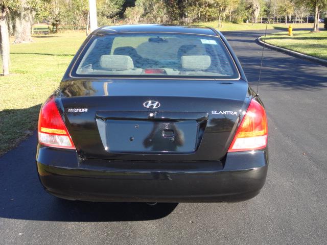 Hyundai Elantra 2003 photo 2