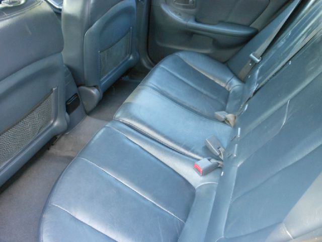 Hyundai Elantra 2003 photo 2