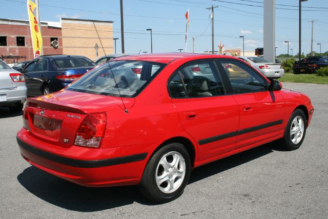 Hyundai Elantra 2004 photo 1