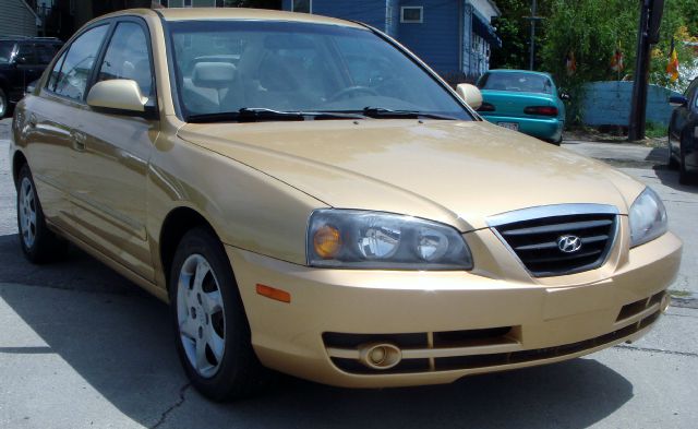 Hyundai Elantra 2004 photo 8