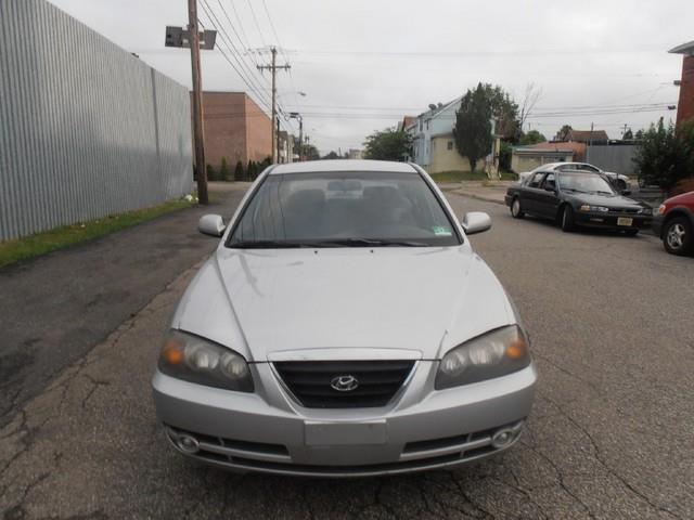 Hyundai Elantra 2004 photo 1