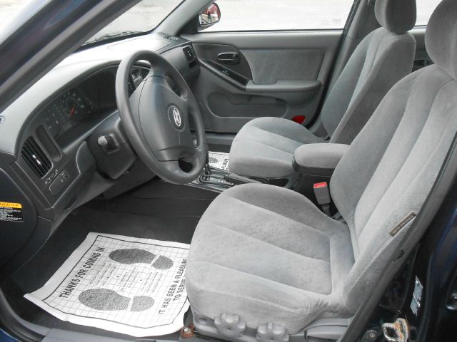 Hyundai Elantra 2004 photo 19