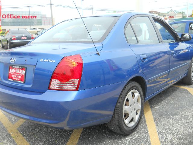 Hyundai Elantra 2004 photo 14