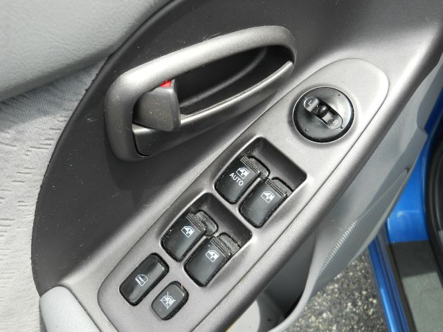 Hyundai Elantra 2004 photo 7