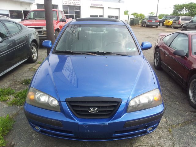 Hyundai Elantra 2004 photo 1