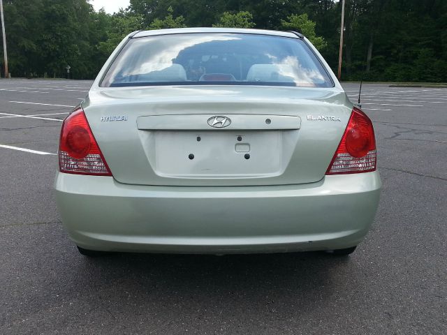 Hyundai Elantra 2004 photo 17