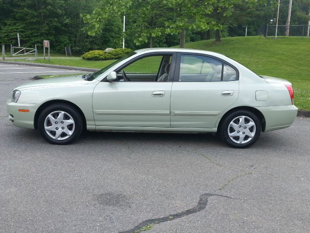 Hyundai Elantra 2004 photo 18