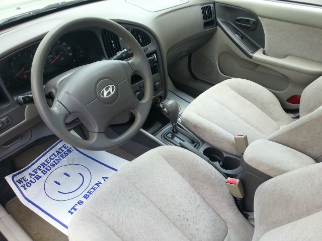 Hyundai Elantra 2004 photo 7