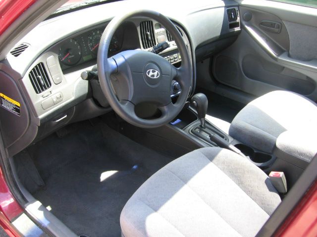 Hyundai Elantra 2004 photo 13