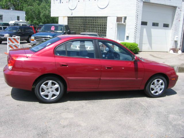 Hyundai Elantra 2004 photo 4