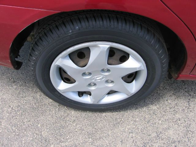 Hyundai Elantra 2004 photo 8