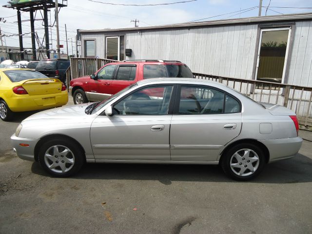 Hyundai Elantra 2004 photo 4