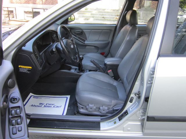 Hyundai Elantra 2004 photo 4