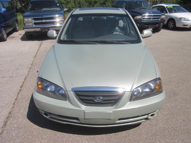 Hyundai Elantra 2004 photo 1