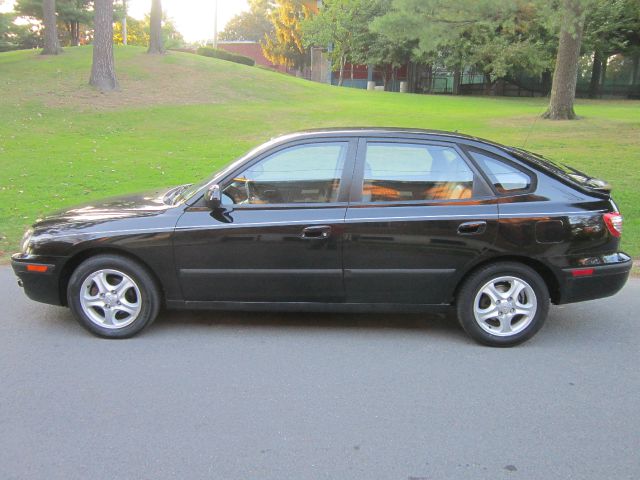 Hyundai Elantra Riviera Hatchback