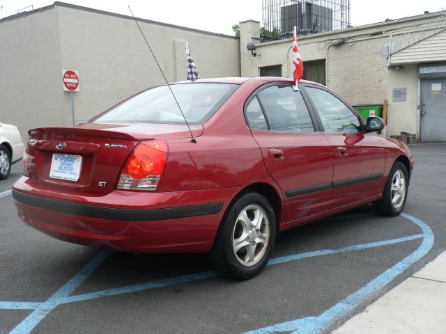 Hyundai Elantra 2004 photo 1