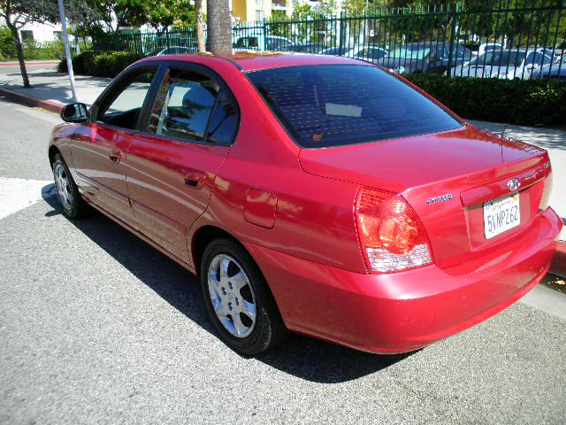 Hyundai Elantra 2004 photo 1