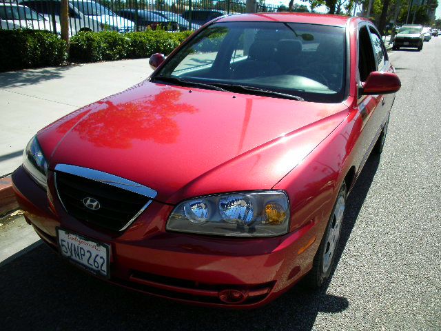 Hyundai Elantra 2004 photo 2