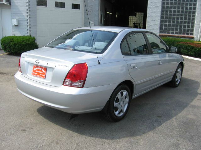 Hyundai Elantra 2004 photo 3