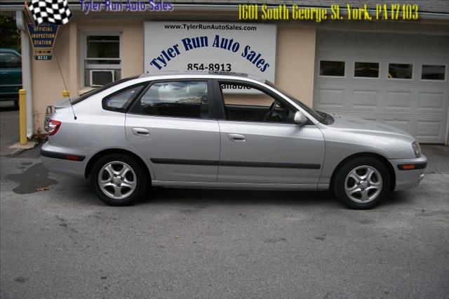 Hyundai Elantra 2004 photo 2