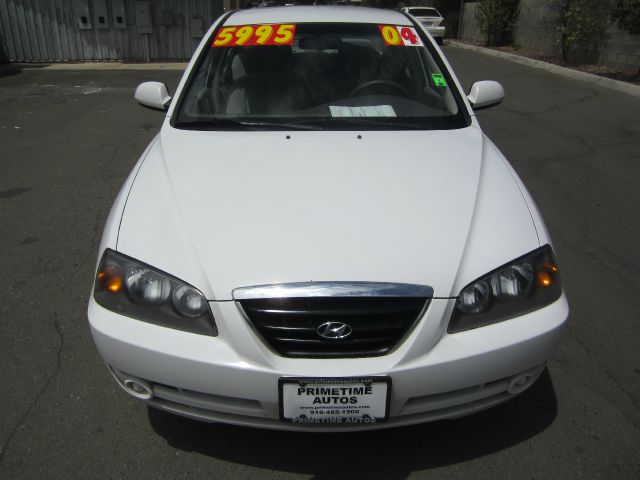 Hyundai Elantra 2004 photo 1