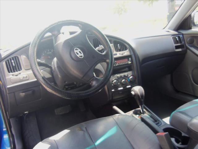 Hyundai Elantra 2004 photo 15