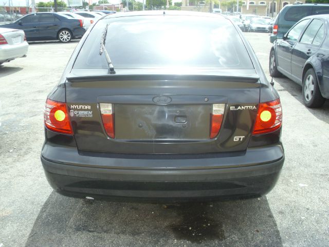 Hyundai Elantra 2004 photo 1