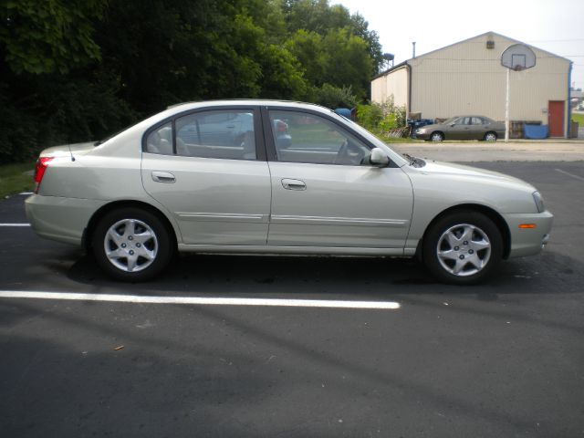 Hyundai Elantra 2004 photo 3