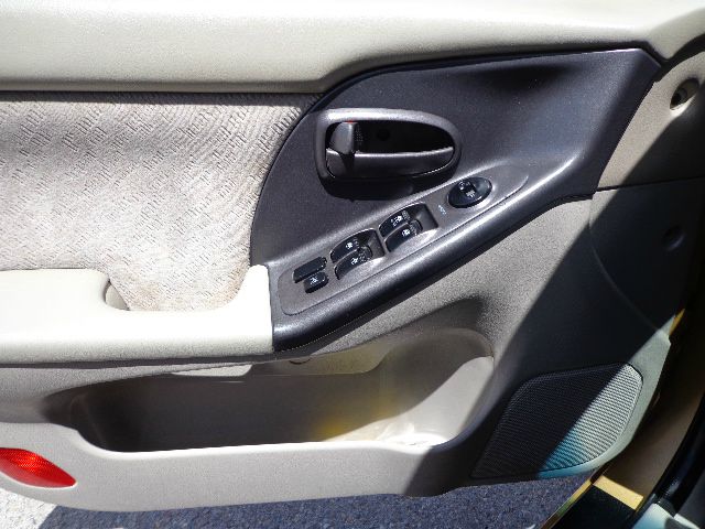 Hyundai Elantra 2004 photo 1