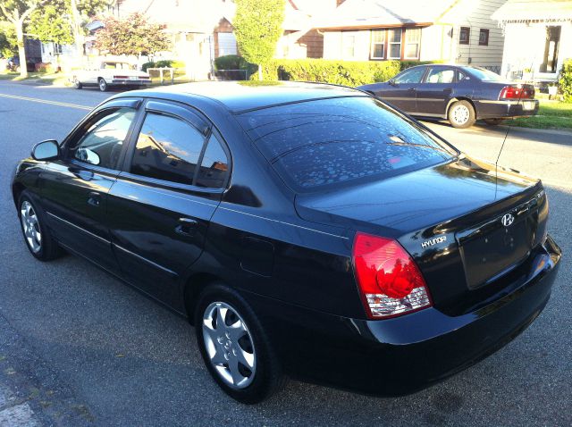 Hyundai Elantra FWD 4dr Sport Sedan