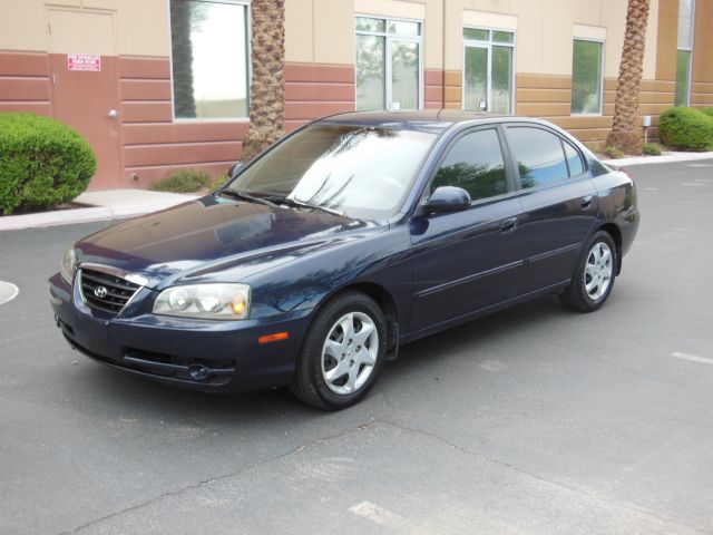 Hyundai Elantra 2004 photo 1