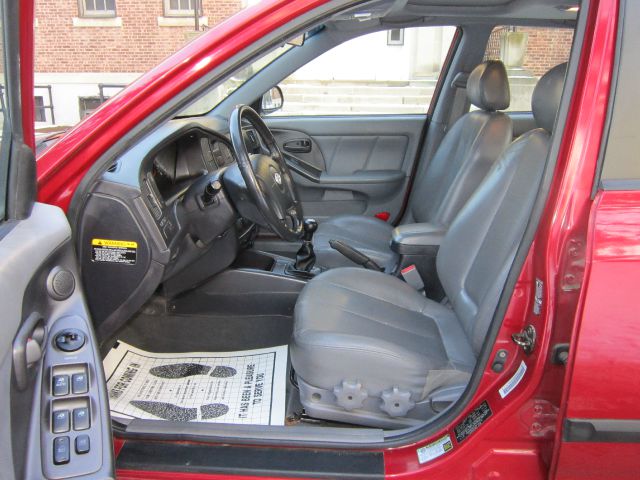 Hyundai Elantra 2004 photo 2