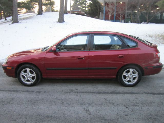 Hyundai Elantra 2004 photo 3