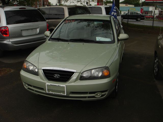 Hyundai Elantra FWD 4dr Sport Sedan