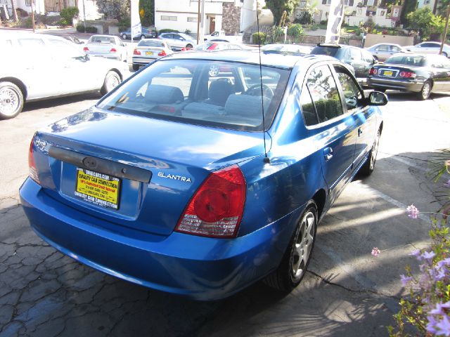 Hyundai Elantra 2004 photo 13