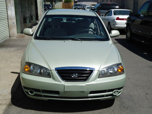 Hyundai Elantra 2004 photo 1