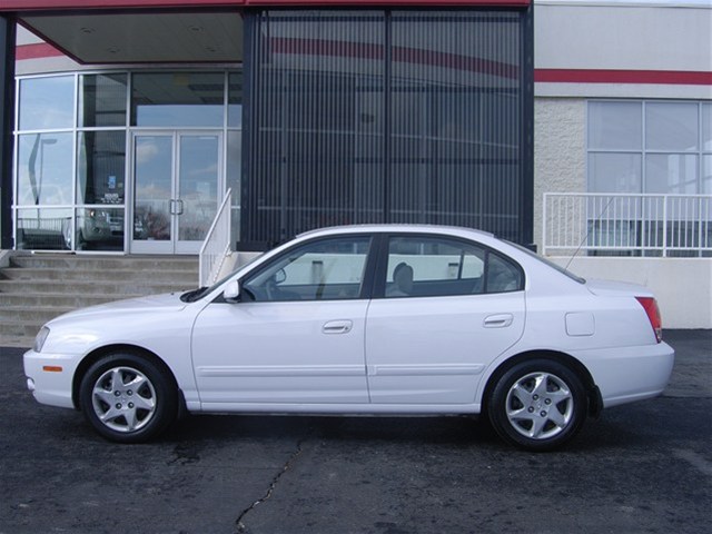 Hyundai Elantra 2005 photo 1