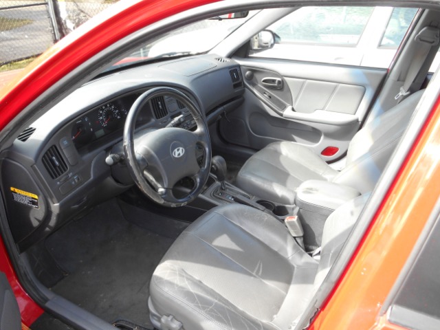 Hyundai Elantra 2005 photo 2