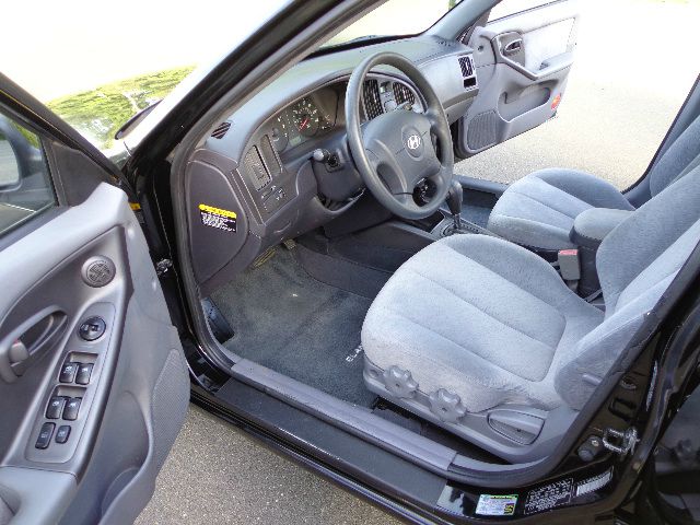 Hyundai Elantra 2005 photo 9