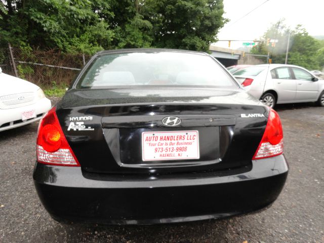 Hyundai Elantra 2005 photo 13