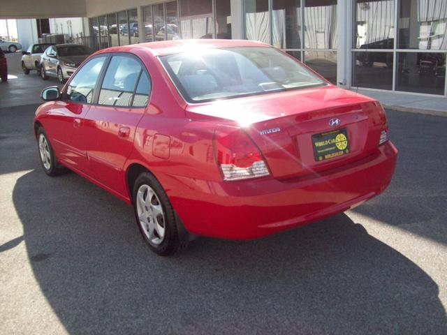 Hyundai Elantra 2005 photo 1