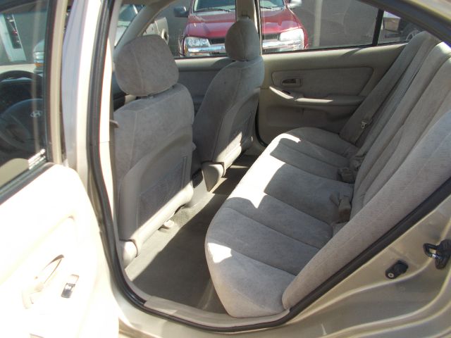 Hyundai Elantra 2005 photo 3