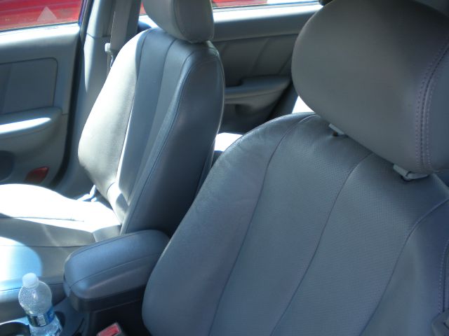 Hyundai Elantra 2005 photo 7