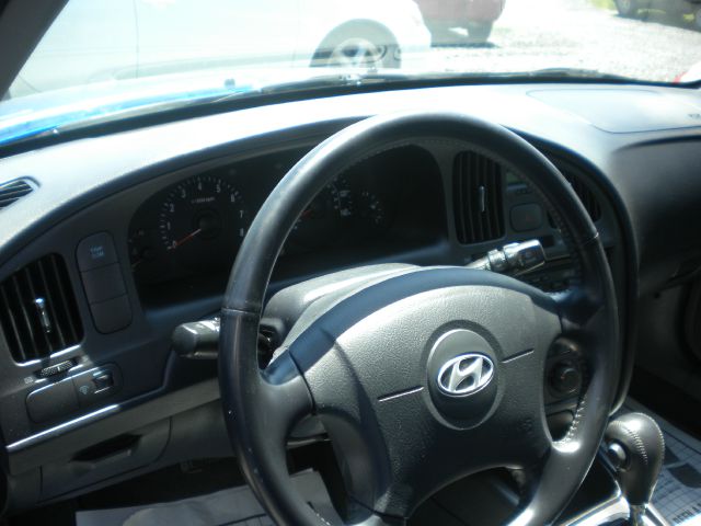 Hyundai Elantra 2005 photo 8