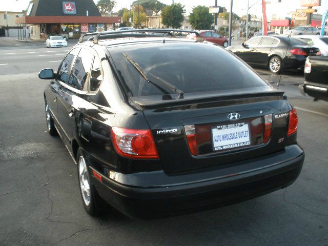 Hyundai Elantra 2005 photo 2