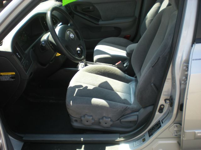 Hyundai Elantra 2005 photo 1