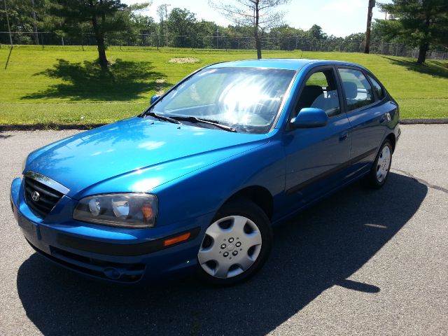 Hyundai Elantra 2005 photo 2